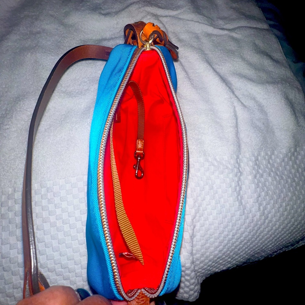 Small Nylon Dooney & Bourke hand bag - Picture 6 of 8